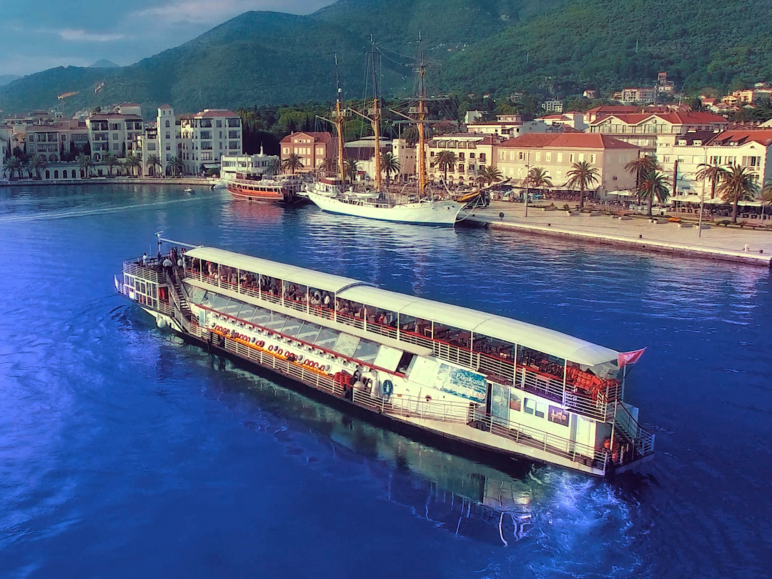Boka Bay tour Grand Travel Montenegro